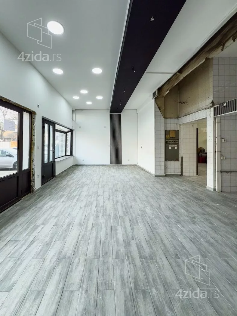 Poslovni prostor | 4zida