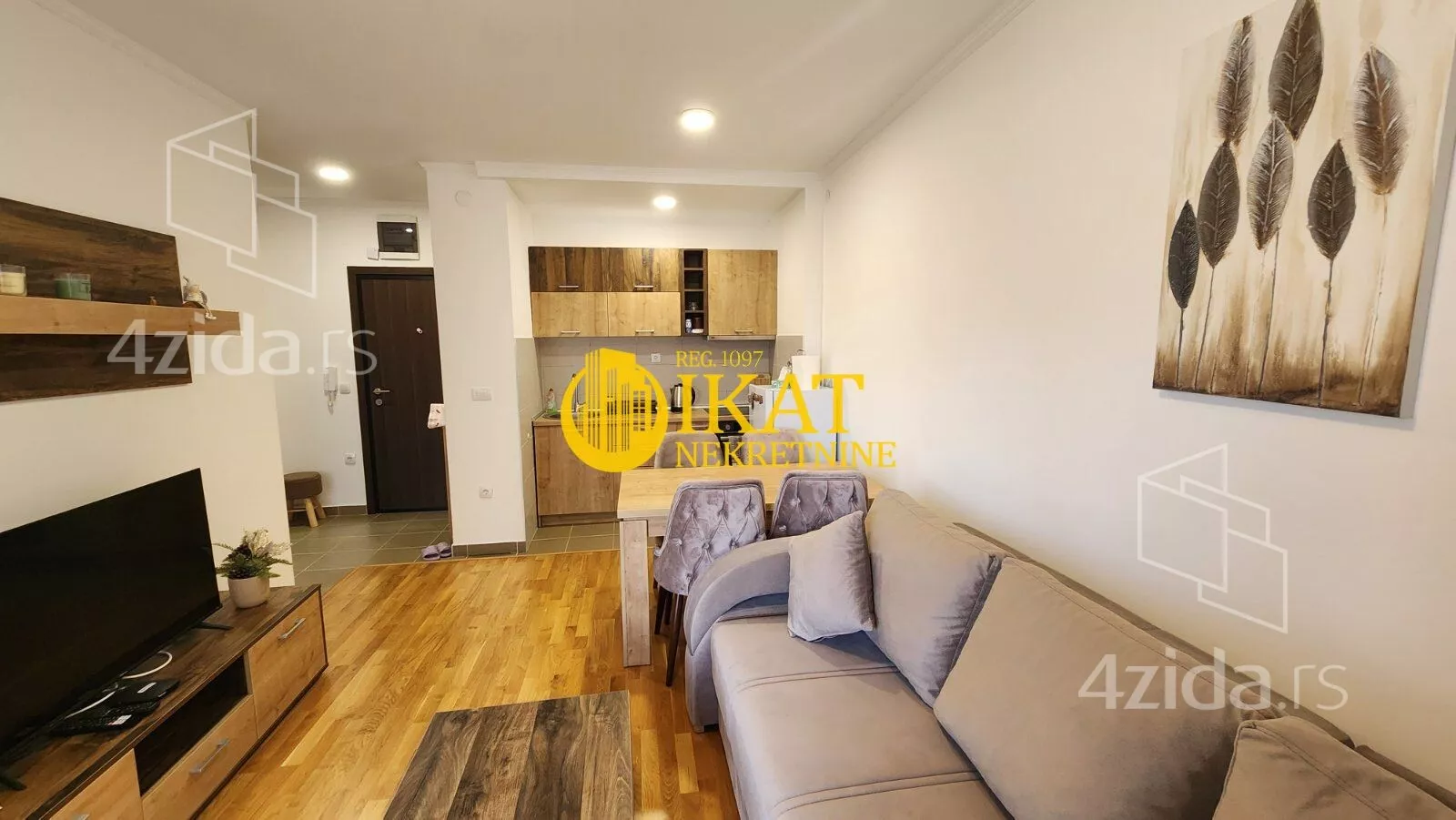 Jednoiposoban stan | 4zida