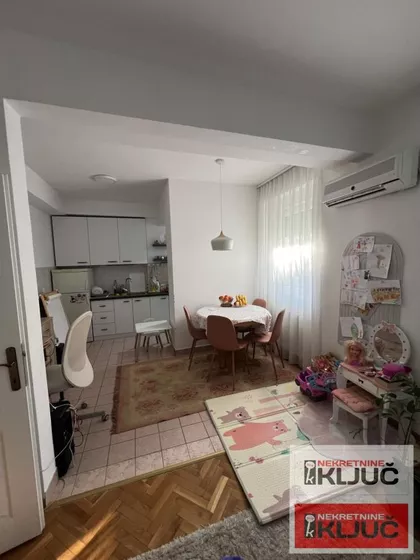 Novo Naselje | 4zida.rs