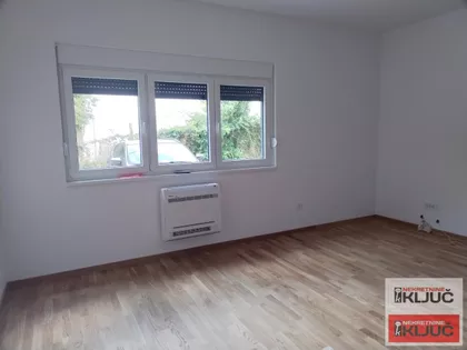 Lipov Gaj | 4zida.rs