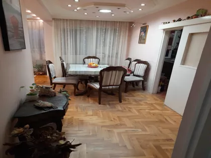 Dragana Rakića 49 | 4zida.rs