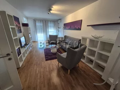 Jurija Gagarina | 4zida.rs