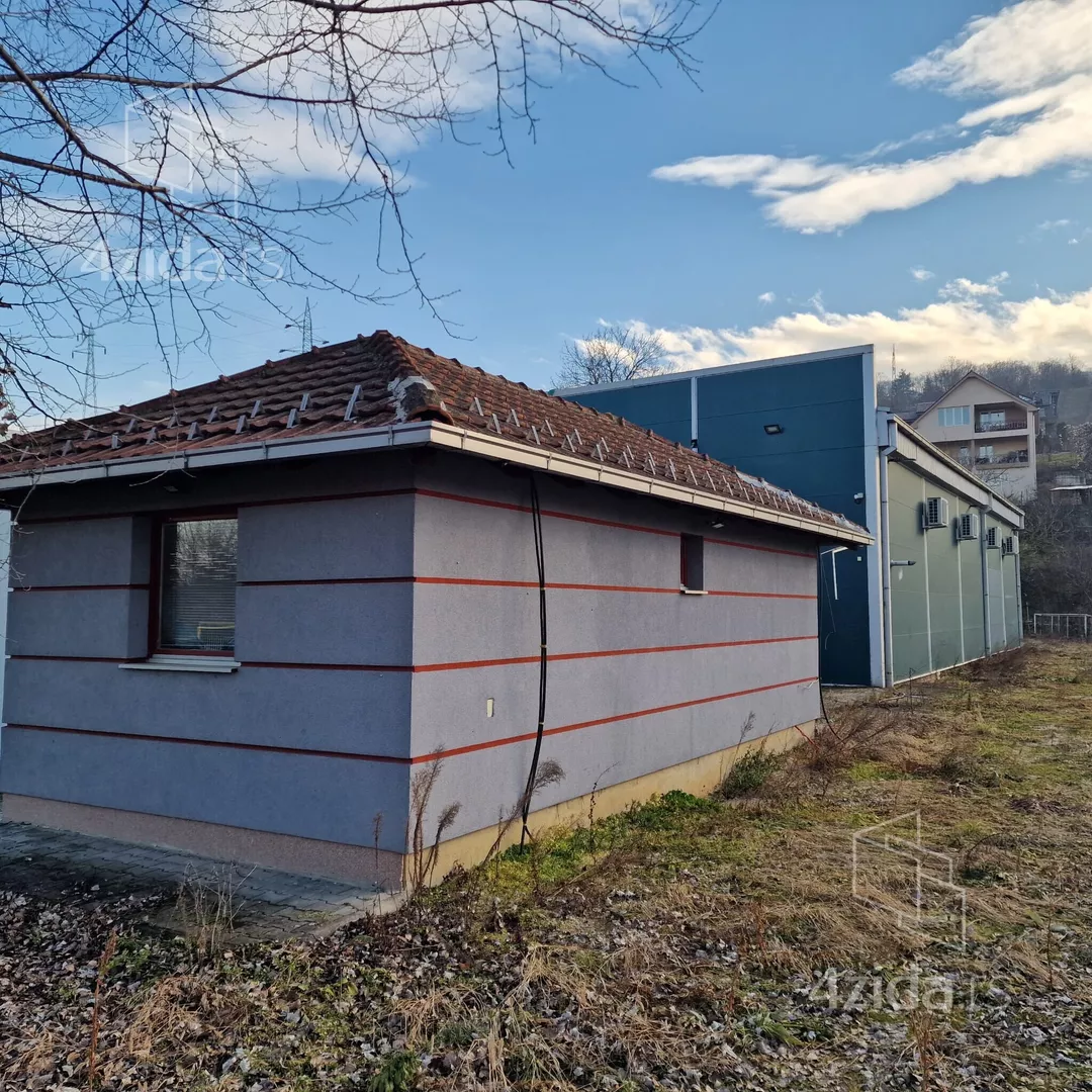 Poslovni prostor | 4zida