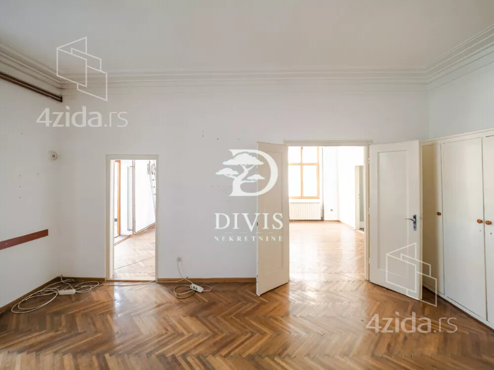 Četvoroiposoban stan | 4zida