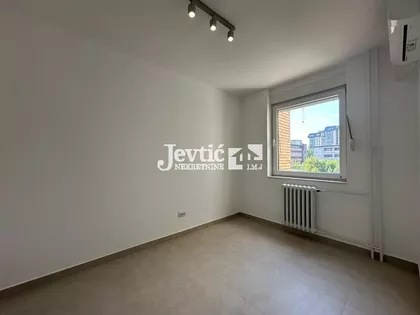 Dunavski kej | 4zida.rs