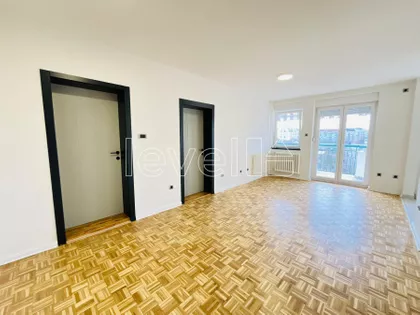 Cara Dušana | 4zida.rs