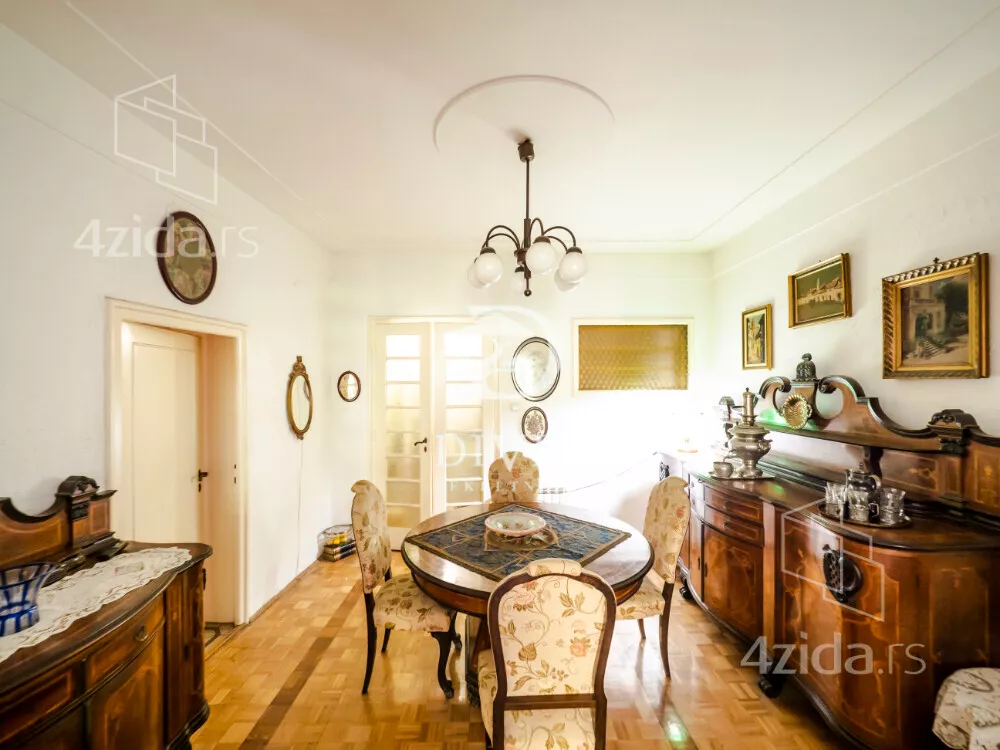 Troiposoban stan | 4zida