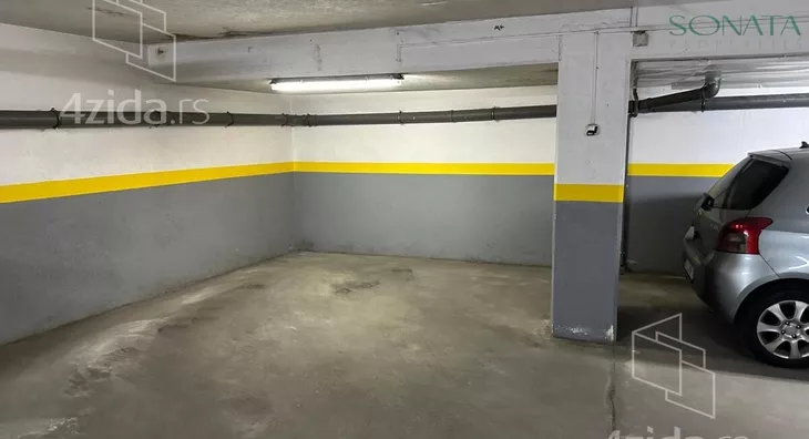 Garaža/Parking | 4zida