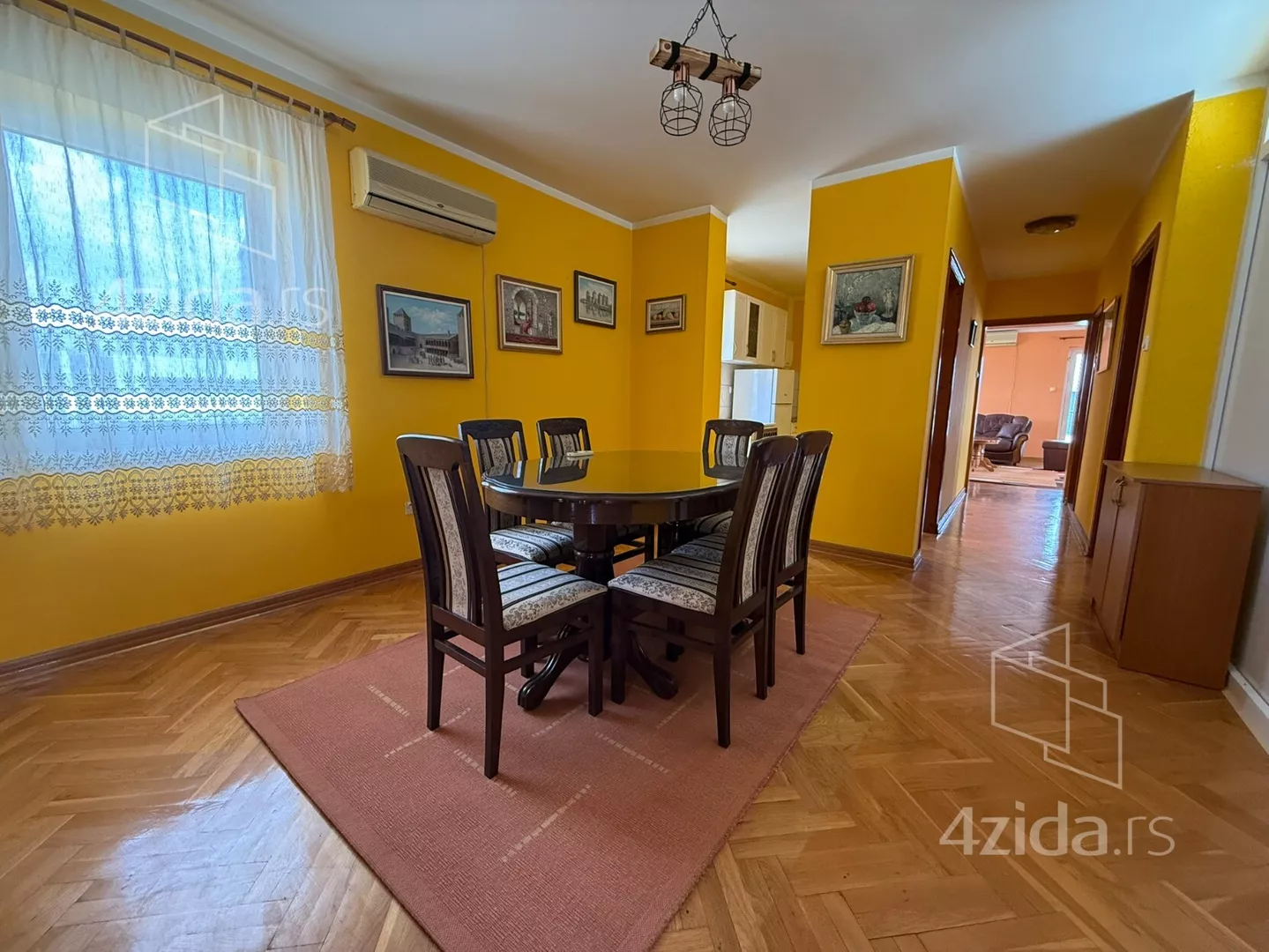 Troiposoban stan | 4zida