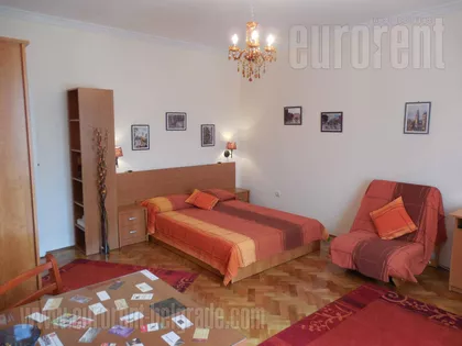 VUKOV SPOMENIK | 4zida.rs