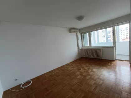 Jovana Rajića | 4zida.rs