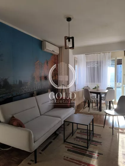 Bulevar Oslobođenja | 4zida.rs