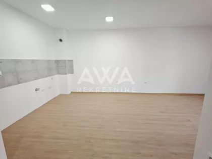 Nova Selenča | 4zida.rs
