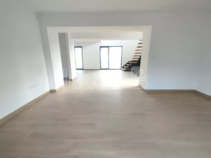 Sremska Kamenica | 4zida.rs