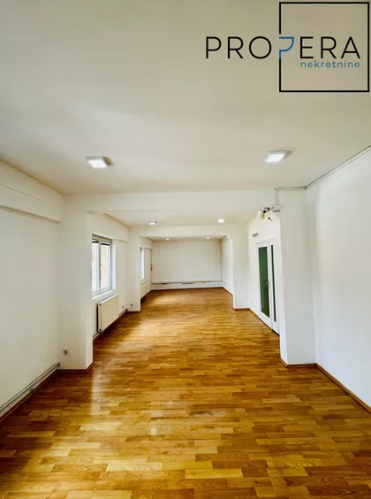 Jovana Skerlića | 4zida.rs