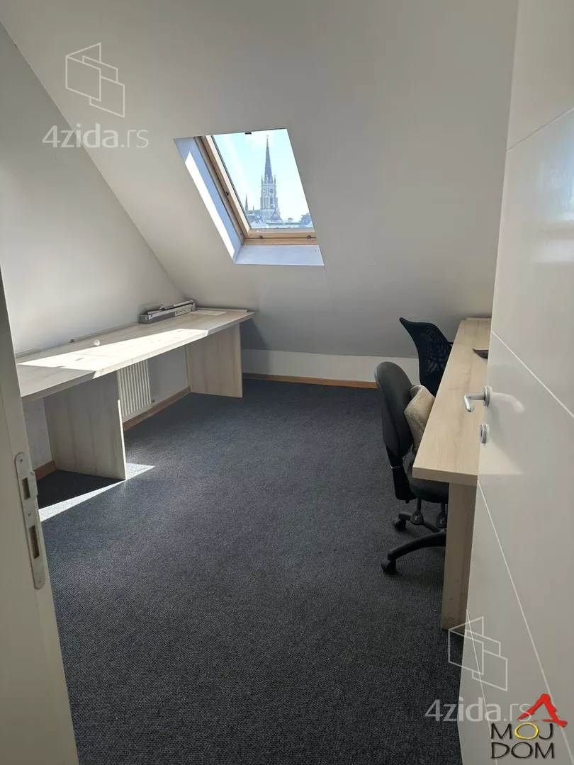 Petosoban stan | 4zida