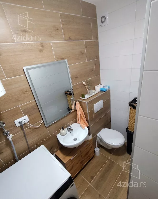 Troiposoban stan | 4zida