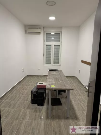 Miće Popovića | 4zida.rs