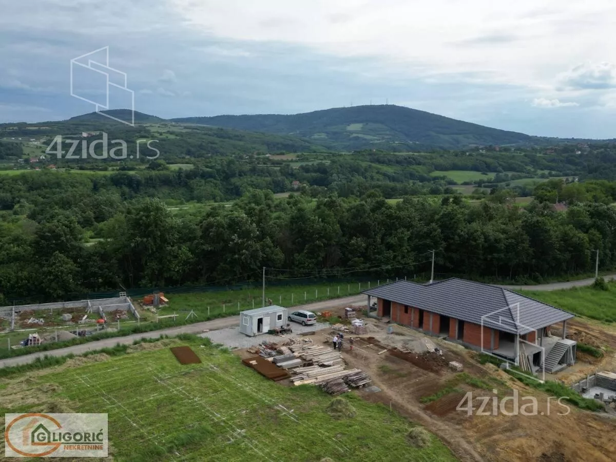 Kuća | 4zida