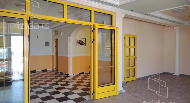 Poslovni prostor | 4zida