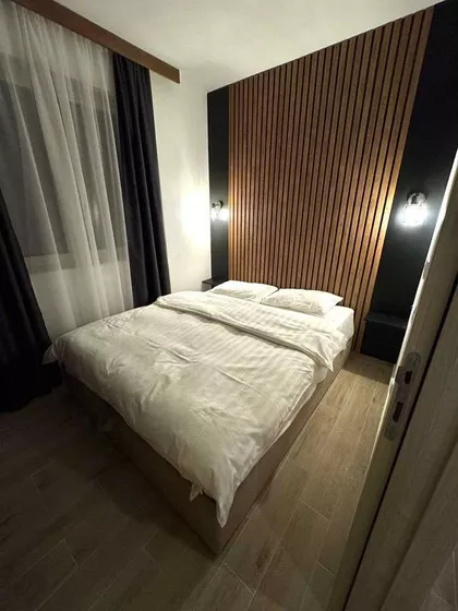 Stefana Prvovenčanog 163 | 4zida.rs