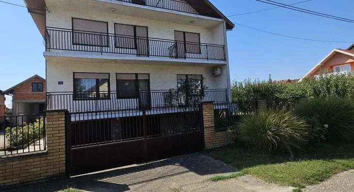 Kuća | 4zida