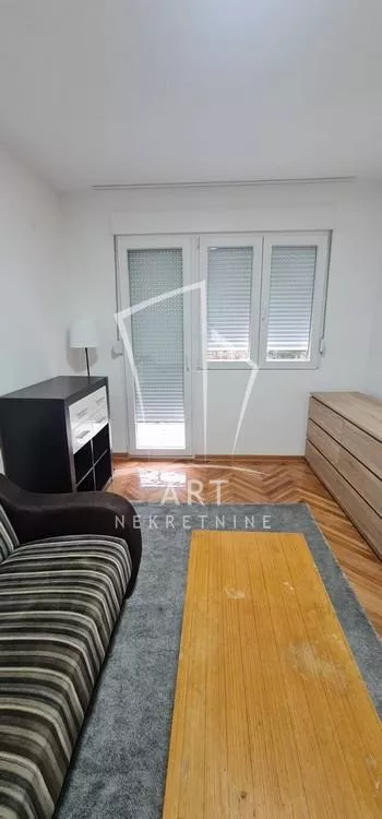 Ace Joksimovića | 4zida.rs