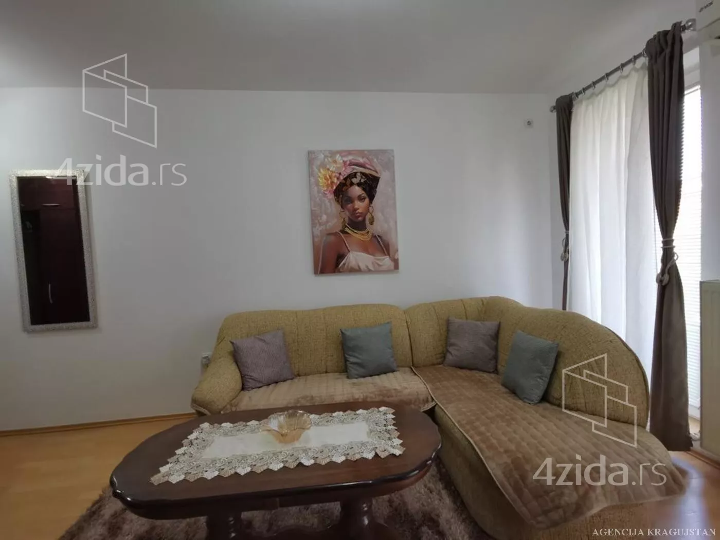 Dvoiposoban stan | 4zida