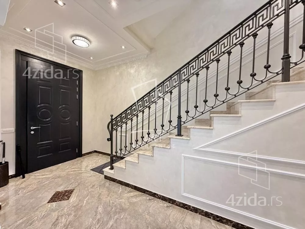 3-etažna kuća | 4zida