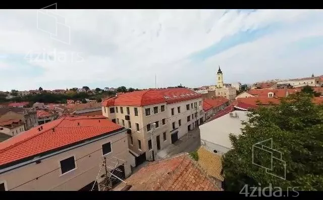 Lokal | 4zida