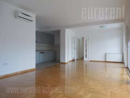CENTAR | 4zida.rs