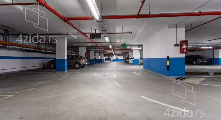 Parking | 4zida