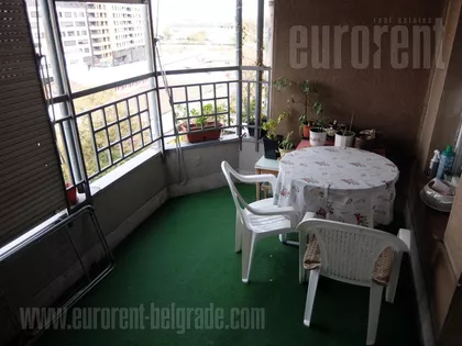 DONJI DORĆOL | 4zida.rs