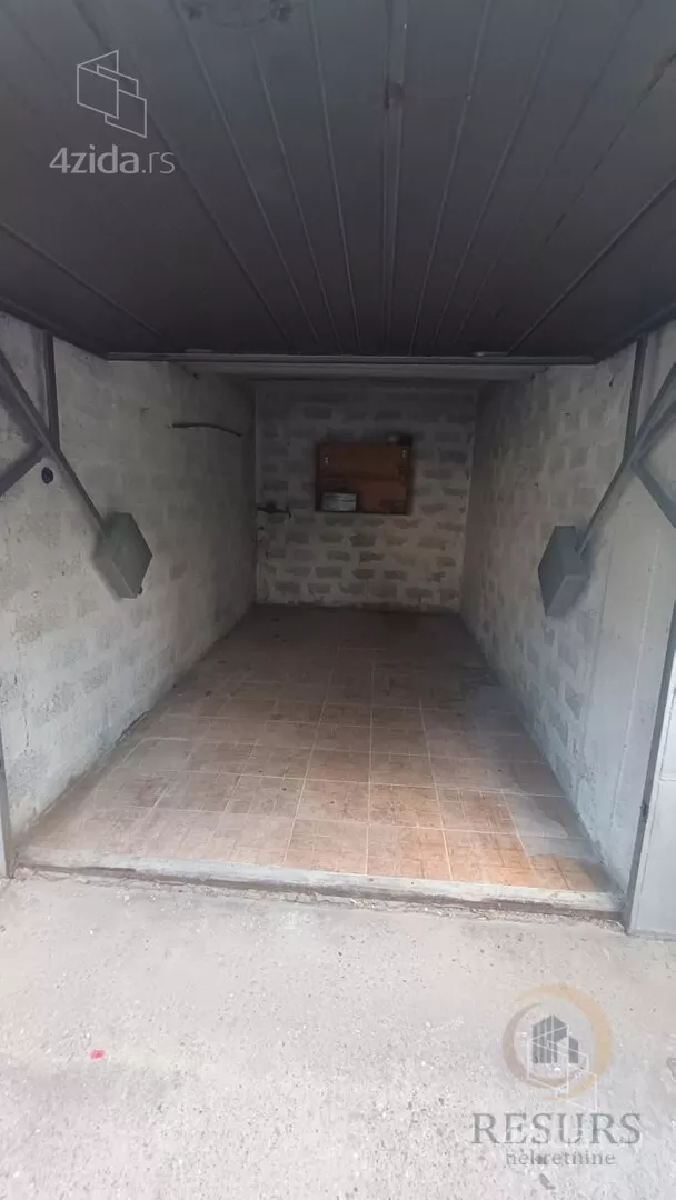 Garaža | 4zida