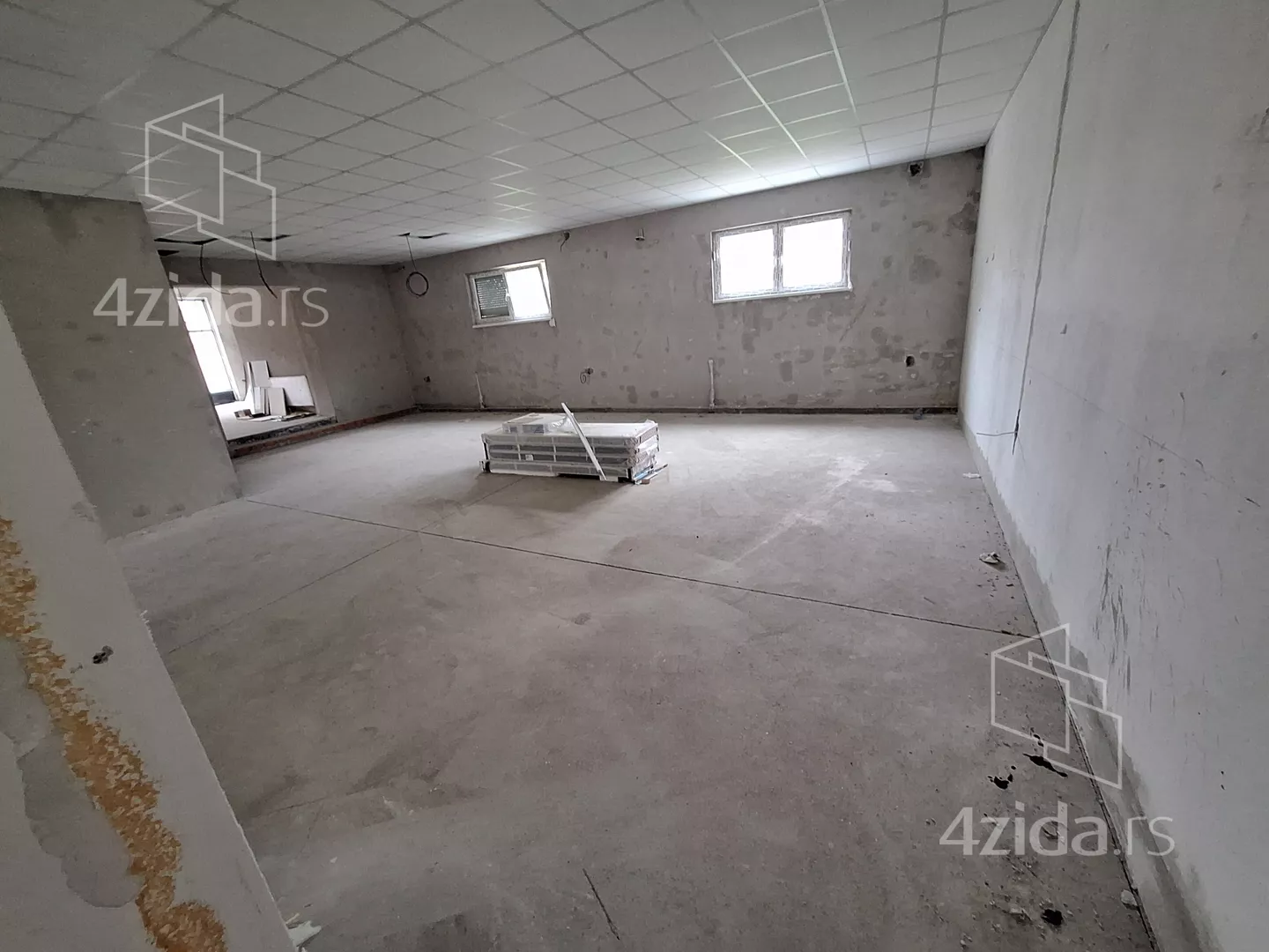 Poslovni prostor | 4zida