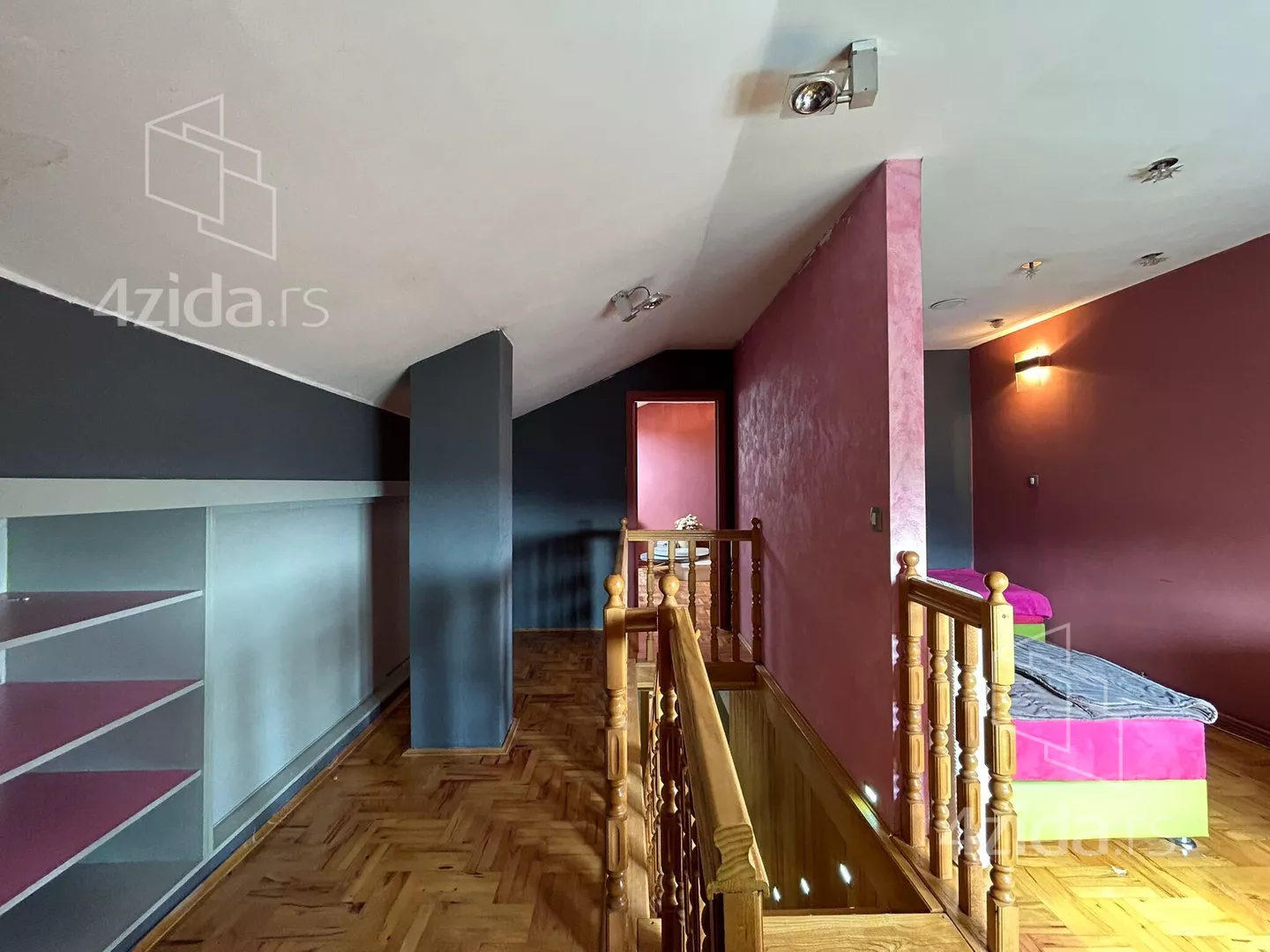 Četvoroiposoban stan | 4zida