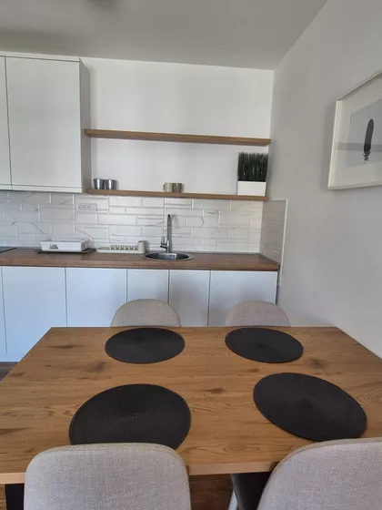 Karađorđeva 10 | 4zida.rs