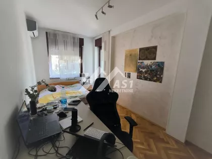 Vuka Karadžića | 4zida.rs