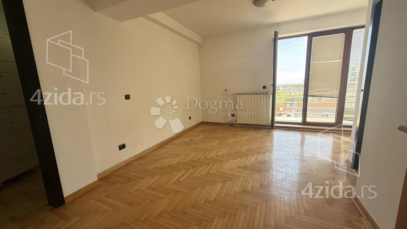 Šestosoban stan | 4zida