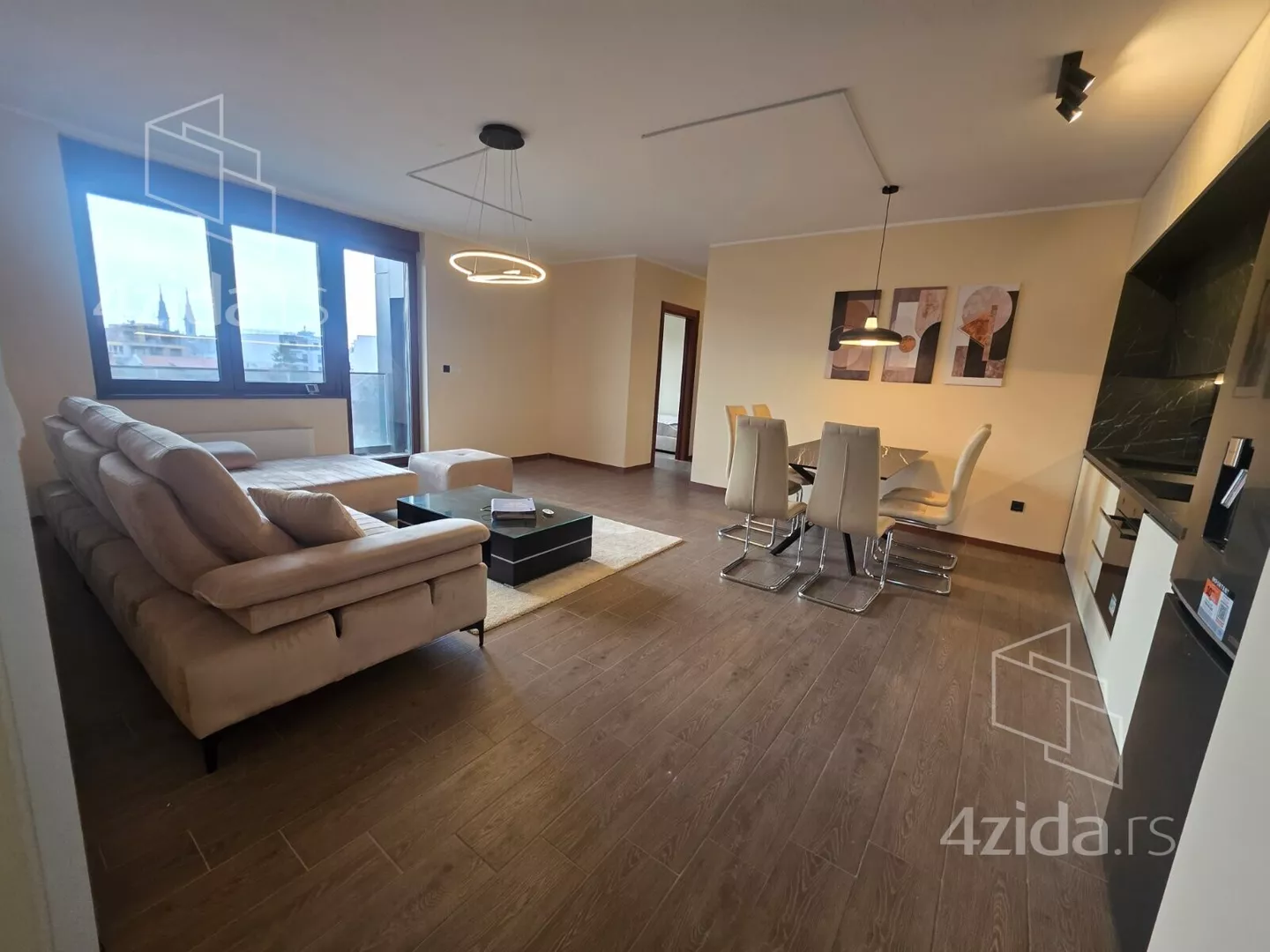 Dvoiposoban stan | 4zida