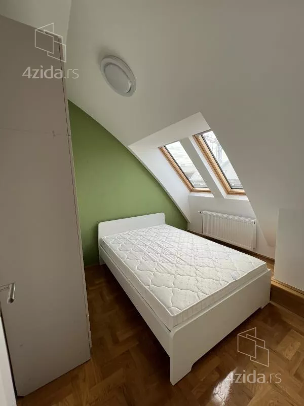 Šestosoban stan | 4zida