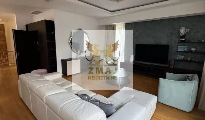 Sedmosoban stan | 4zida