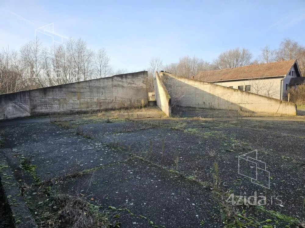 Poslovna zgrada | 4zida