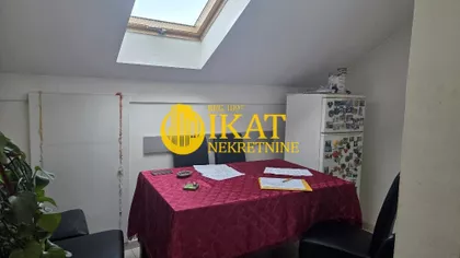 Emilije Jakšić | 4zida.rs