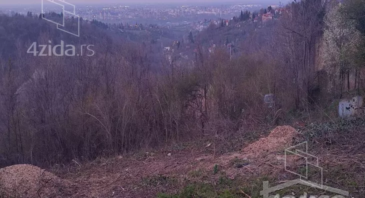 Plac | 4zida