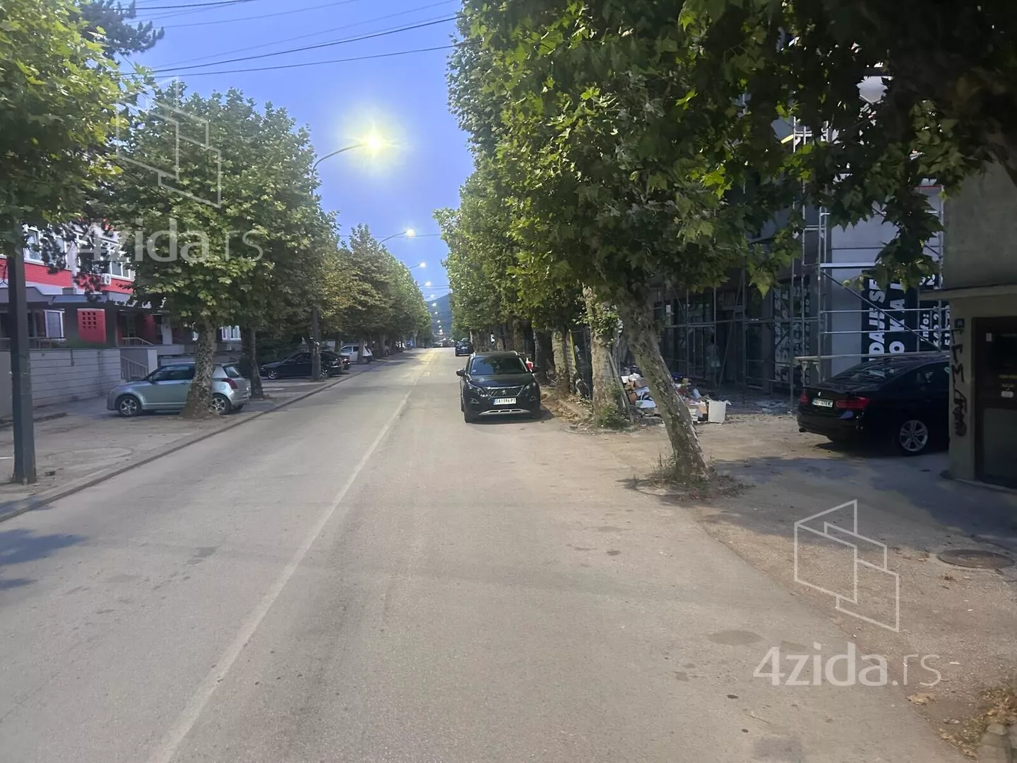 Lokal | 4zida
