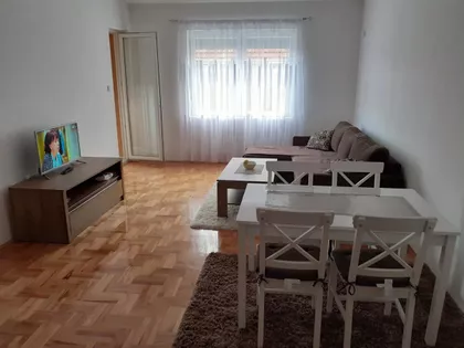 Medicinski Fakultet | 4zida.rs