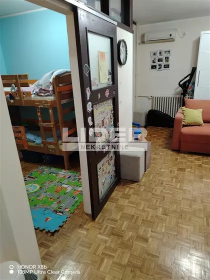Radnička | 4zida.rs