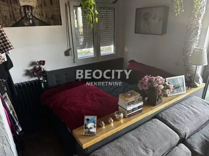 Penthouse,terasa 60m2 | 4zida.rs