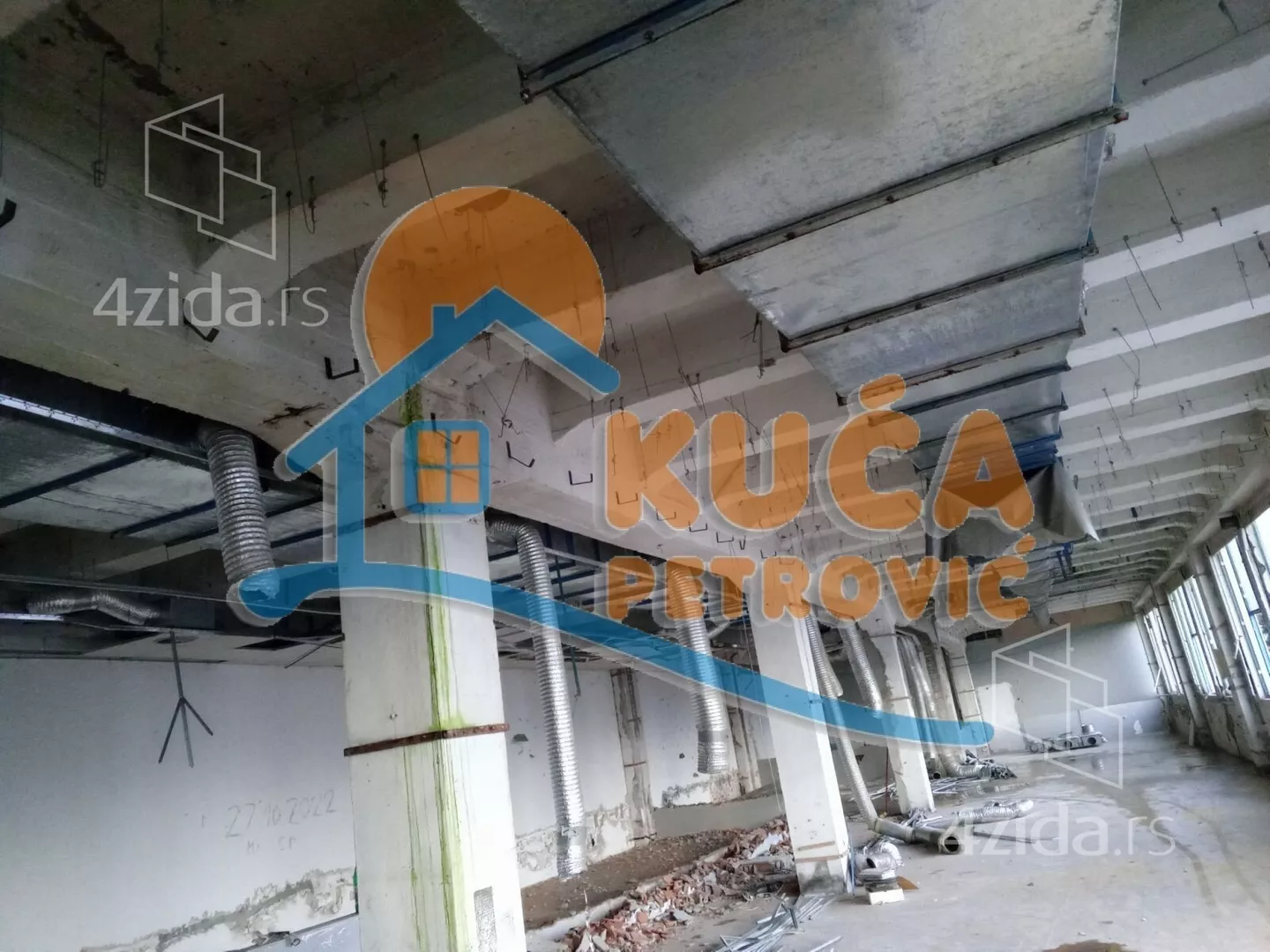 Lokal | 4zida